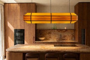 lampylas-lampa-drewniana-aurora-long-1-1.jpeg